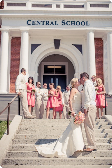 vintage-summerhill-schoolhouse-wedding-Kelowna_60_by-Kevin-Trowbridge