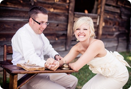 vintage-summerhill-schoolhouse-wedding-Kelowna_84_by-Kevin-Trowbridge