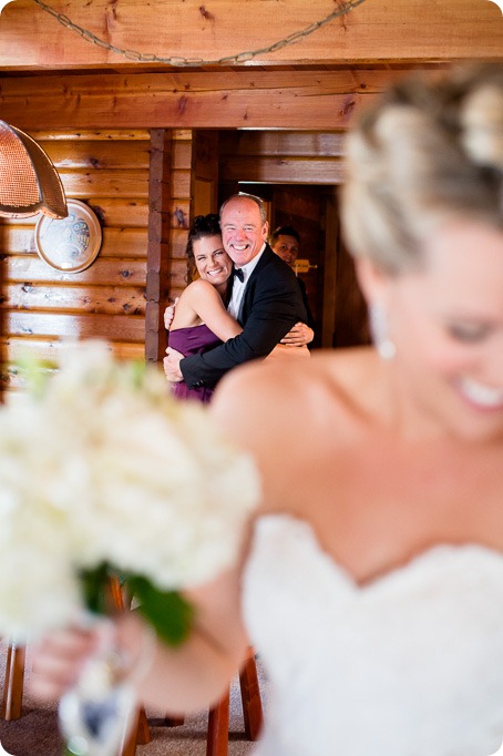 Kaleaden-rustic-elegant-wedding_Ponderosa-Point_Skaha-lake37_by-Kevin-Trowbridge