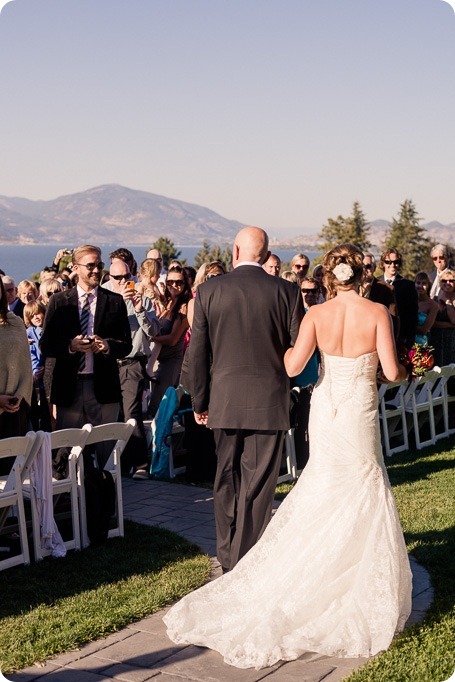 Kelowna-Summerhill-Winery-fall-wedding-vineyard-barn-pyramid-portraits46_by-Kevin-Trowbridge