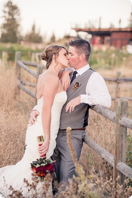 Kelowna-Summerhill-Winery-fall-wedding-vineyard-barn-pyramid-portraits67_by-Kevin-Trowbridge