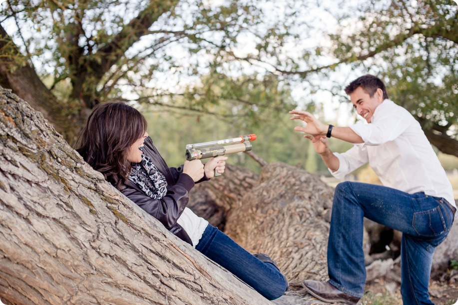 Kelowna-fall-autumn-farm-engagement-session-with-horses_1979_by-Kevin-Trowbridge