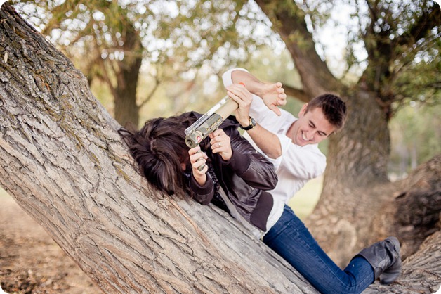 Kelowna-fall-autumn-farm-engagement-session-with-horses_1989_by-Kevin-Trowbridge