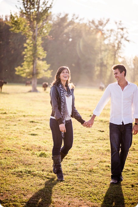 Kelowna-fall-autumn-farm-engagement-session-with-horses_2097_by-Kevin-Trowbridge