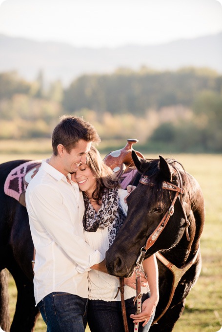 Kelowna-fall-autumn-farm-engagement-session-with-horses_3184_by-Kevin-Trowbridge