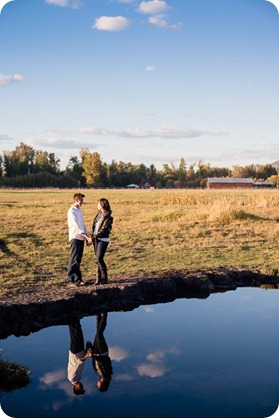 Kelowna-fall-autumn-farm-engagement-session-with-horses_3379_by-Kevin-Trowbridge