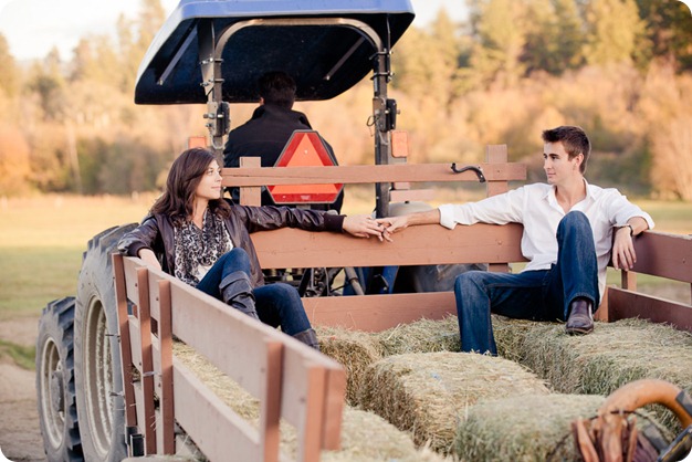 Kelowna-fall-autumn-farm-engagement-session-with-horses_3442_by-Kevin-Trowbridge