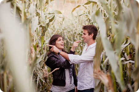 Kelowna-fall-autumn-farm-engagement-session-with-horses_3631_by-Kevin-Trowbridge