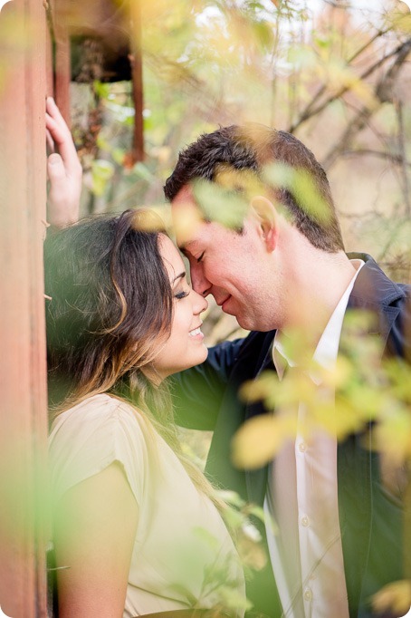 oyama-engagement-session_autumn-portraits113_by-Kevin-Trowbridge