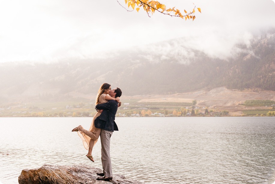 oyama-engagement-session_autumn-portraits92_by-Kevin-Trowbridge