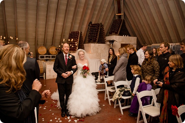 wedding-photography-Summerhill-Winery-Kelowna-winter-Pyramid_143847_by-Kevin-Trowbridge