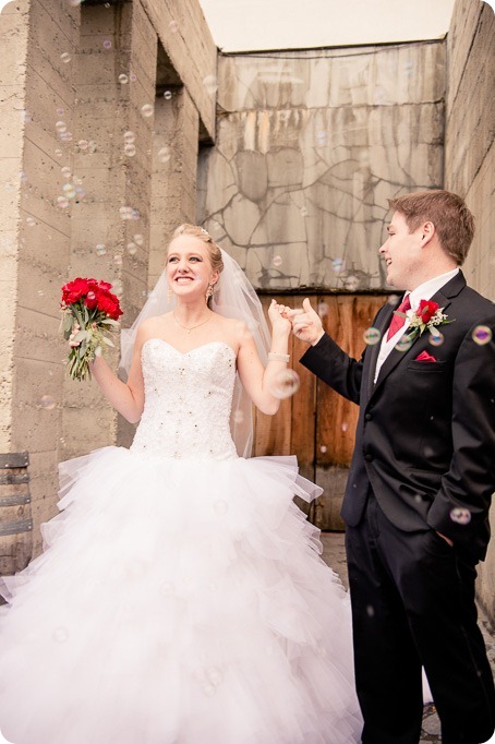 wedding-photography-Summerhill-Winery-Kelowna-winter-Pyramid_145816_by-Kevin-Trowbridge