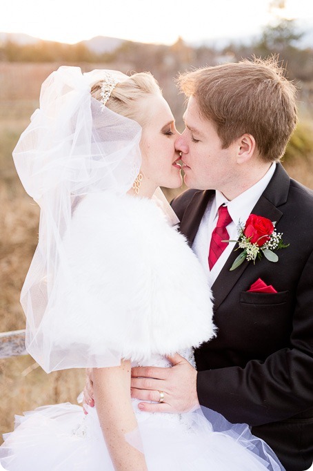 wedding-photography-Summerhill-Winery-Kelowna-winter-Pyramid_154548_by-Kevin-Trowbridge