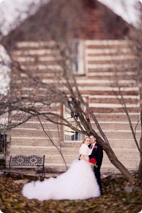 wedding-photography-Summerhill-Winery-Kelowna-winter-Pyramid_155805_by-Kevin-Trowbridge