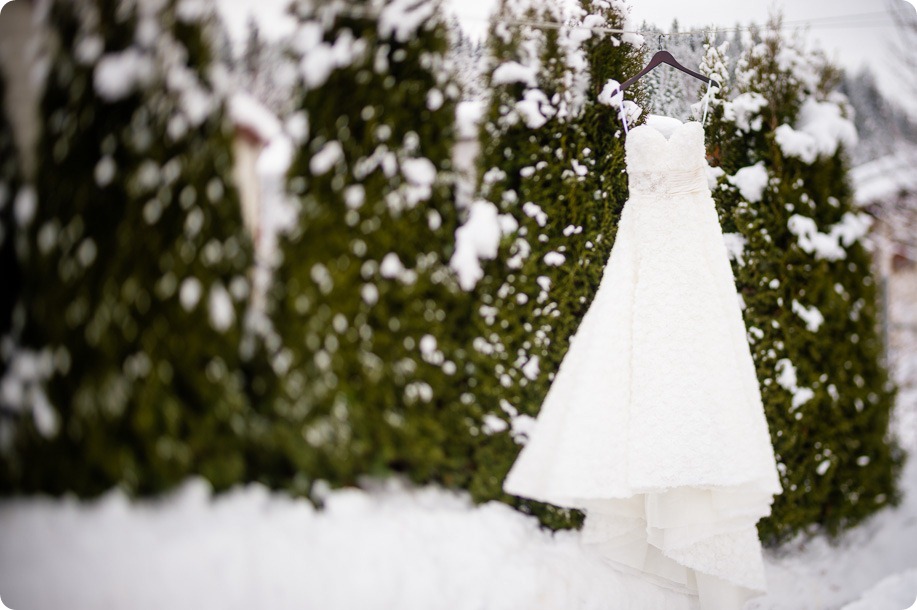 okanagan_winter-wedding_new-year's-eve05_by-Kevin-Trowbridge