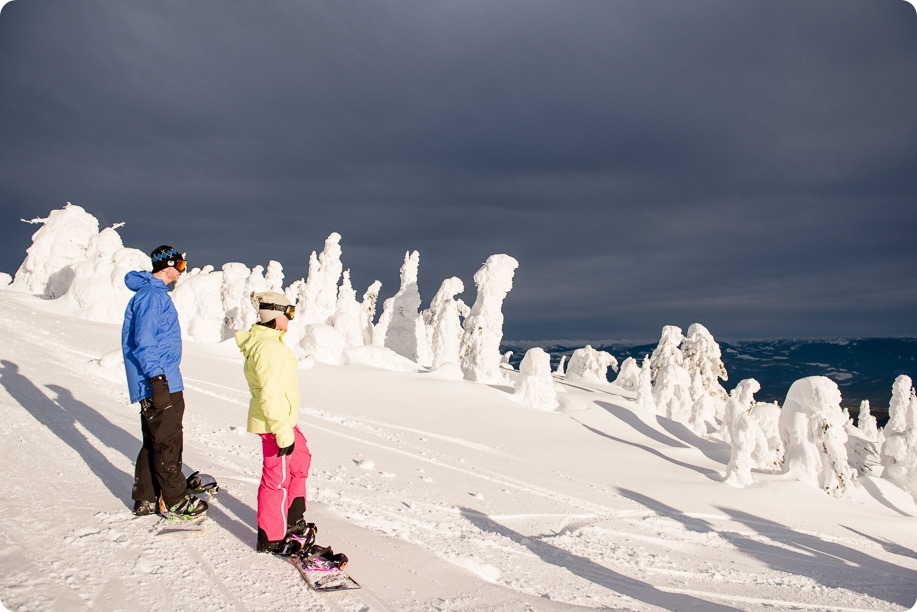 Big-White_snowboard-engagement-session_snowghost-portraits_103_by-Kevin-Trowbridge