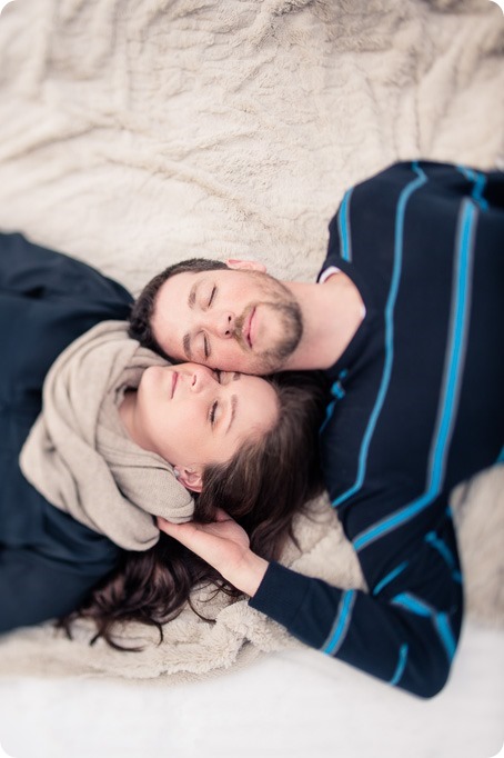 Big-White_snowboard-engagement-session_snowghost-portraits_30_by-Kevin-Trowbridge