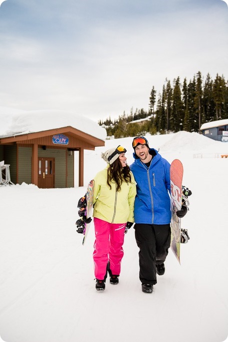 Big-White_snowboard-engagement-session_snowghost-portraits_52_by-Kevin-Trowbridge