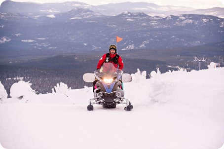 Big-White_snowboard-engagement-session_snowghost-portraits_62_by-Kevin-Trowbridge