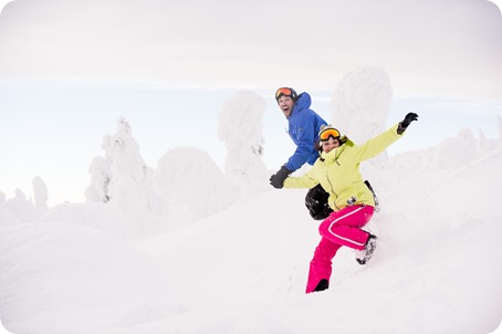 Big-White_snowboard-engagement-session_snowghost-portraits_78_by-Kevin-Trowbridge