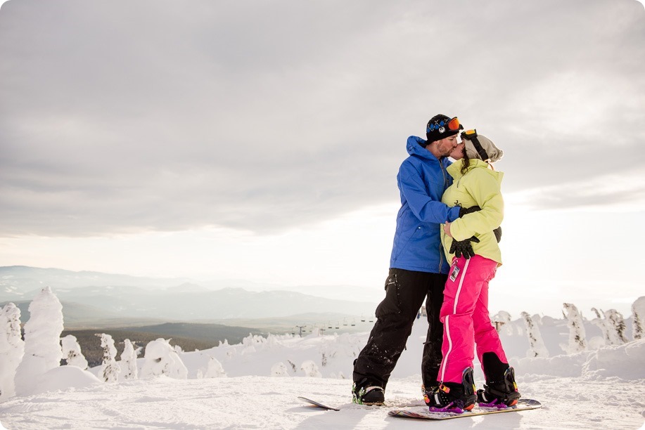 Big-White_snowboard-engagement-session_snowghost-portraits_96_by-Kevin-Trowbridge