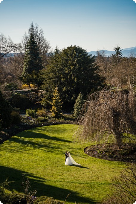 persian-wedding_queen-elizabeth-park_fairmont-hotel-vancouver-wedding-photography_79_by-Kevin-Trowbridge