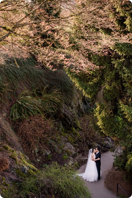 persian-wedding_queen-elizabeth-park_fairmont-hotel-vancouver-wedding-photography_82_by-Kevin-Trowbridge