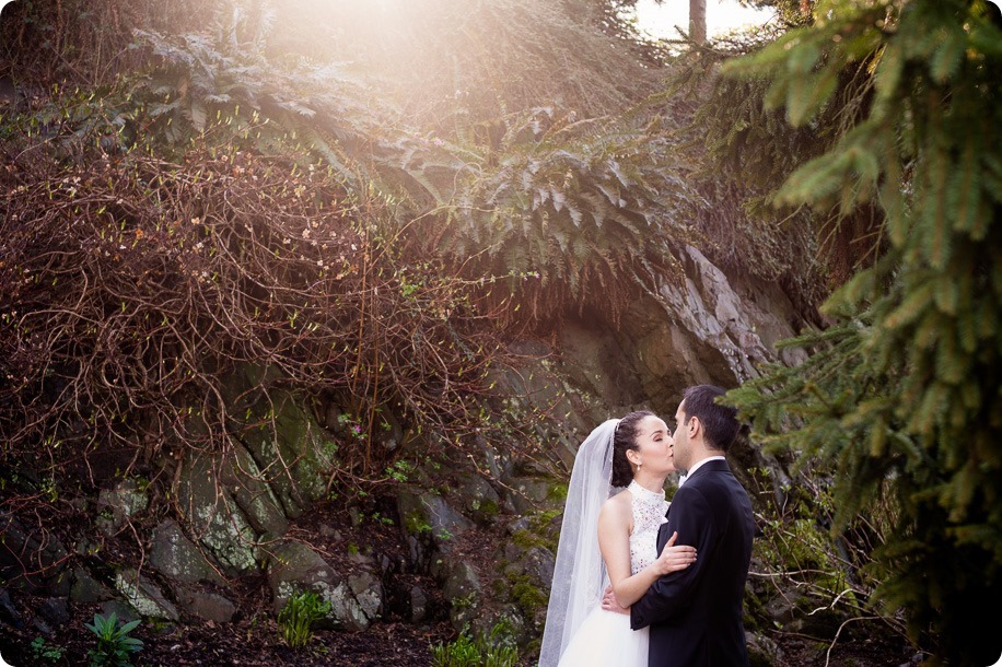 persian-wedding_queen-elizabeth-park_fairmont-hotel-vancouver-wedding-photography_83_by-Kevin-Trowbridge