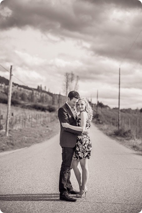 convertible-Cadillac_engagement-portraits_travel-cherry-orchard_Okanagan_18_by-Kevin-Trowbridge