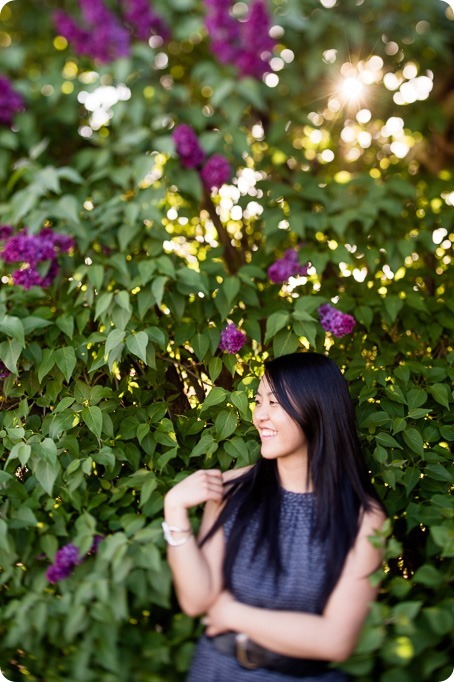 tandem-bike_engagement-portraits_apple-orchard_Kelowna_33_by-Kevin-Trowbridge