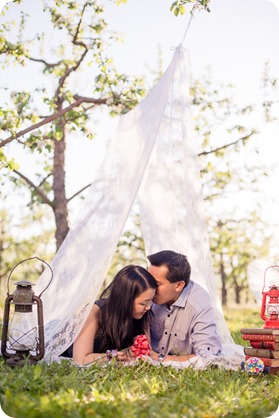 tandem-bike_engagement-portraits_apple-orchard_Kelowna_63_by-Kevin-Trowbridge