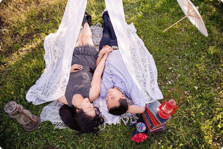 tandem-bike_engagement-portraits_apple-orchard_Kelowna_67_by-Kevin-Trowbridge