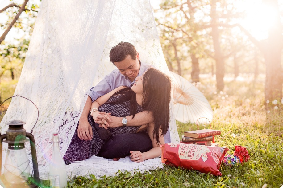 tandem-bike_engagement-portraits_apple-orchard_Kelowna_88_by-Kevin-Trowbridge