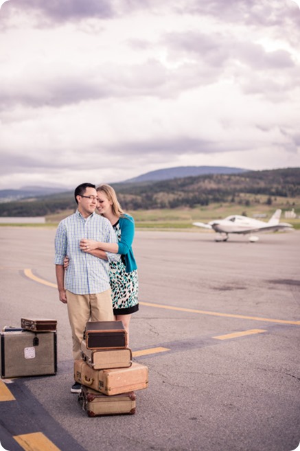 Kelowna-airport-engagement-session_airplane-portraits_11_by-Kevin-Trowbridge