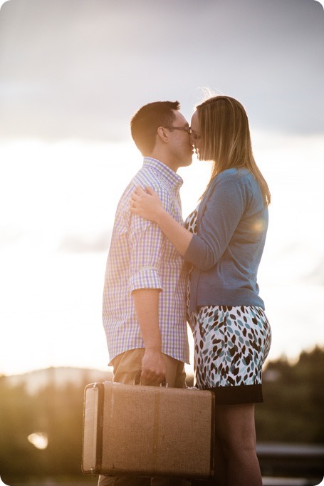 Kelowna-airport-engagement-session_airplane-portraits_71_by-Kevin-Trowbridge