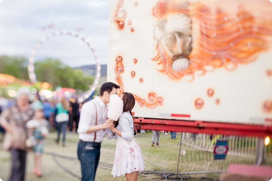 Kelowna-carnival-engagement-session_amusement-park-portraits127_by-Kevin-Trowbridge