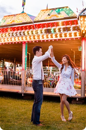 Kelowna-carnival-engagement-session_amusement-park-portraits158_by-Kevin-Trowbridge