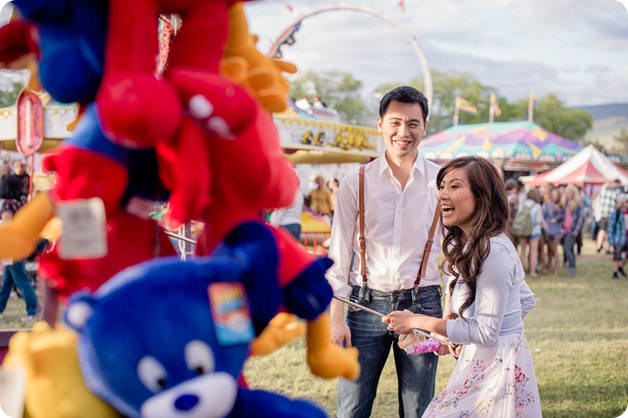 Kelowna-carnival-engagement-session_amusement-park-portraits44_by-Kevin-Trowbridge