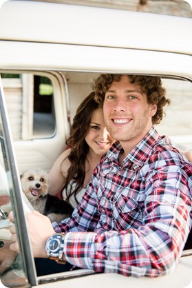 Kelowna-vintage-truck-engagement-session_heritage-orchard-photos11_by-Kevin-Trowbridge