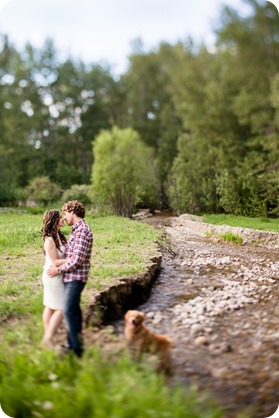 Kelowna-vintage-truck-engagement-session_heritage-orchard-photos66_by-Kevin-Trowbridge