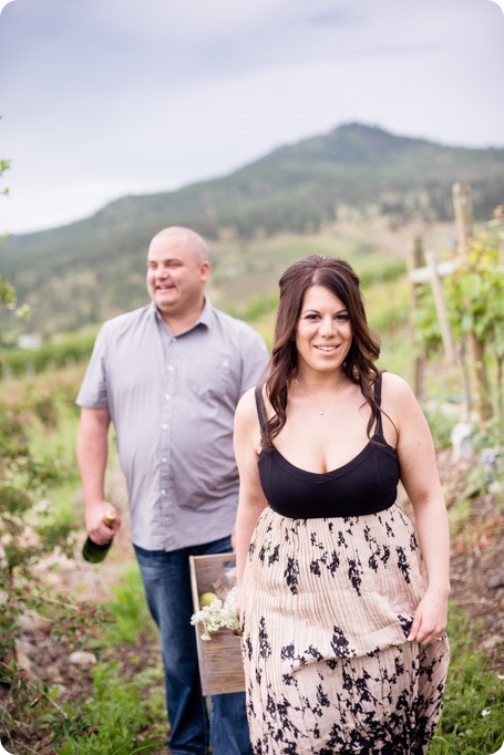 Okanagan-Centre-engagement-session_vineyard-lake-portraits_15_by-Kevin-Trowbridge