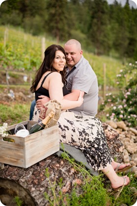 Okanagan-Centre-engagement-session_vineyard-lake-portraits_24_by-Kevin-Trowbridge