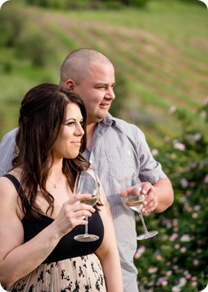 Okanagan-Centre-engagement-session_vineyard-lake-portraits_32_by-Kevin-Trowbridge