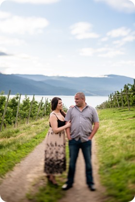 Okanagan-Centre-engagement-session_vineyard-lake-portraits_61_by-Kevin-Trowbridge