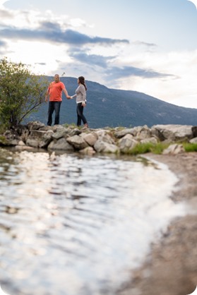 Okanagan-Centre-engagement-session_vineyard-lake-portraits_71_by-Kevin-Trowbridge