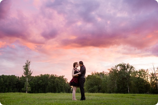 kelowna-engagement-session_dancing-portraits105_by-Kevin-Trowbridge