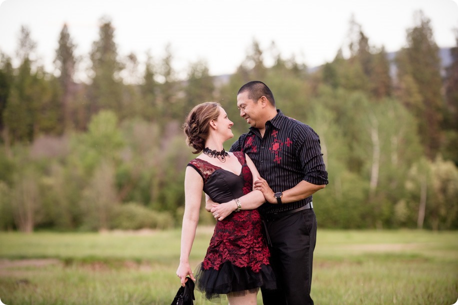 kelowna-engagement-session_dancing-portraits74_by-Kevin-Trowbridge