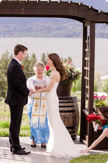 kelowna-summerhill-winery-wedding_okanagan-photographer32_by-Kevin-Trowbridge