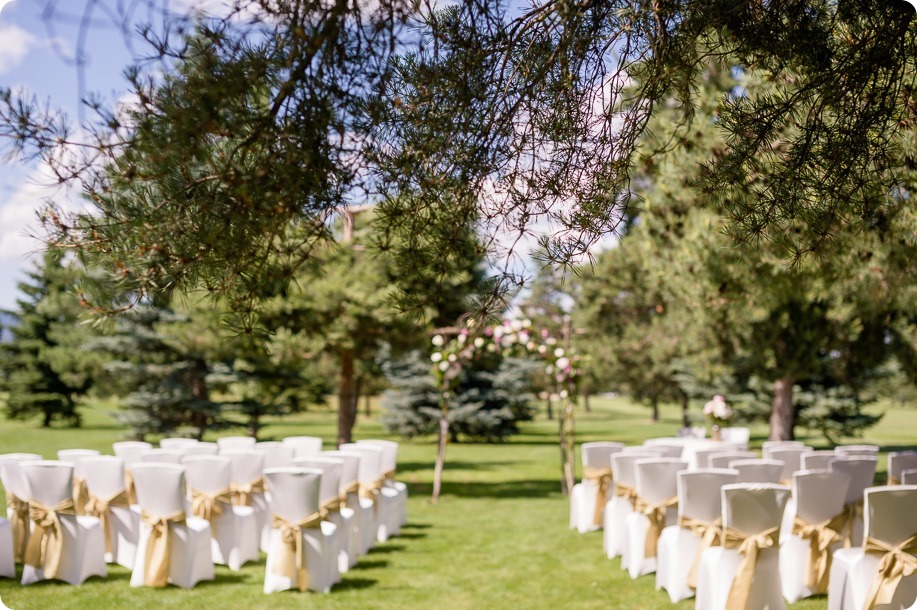 Armstrong-Okanagan-wedding_country-farm_42_by-Kevin-Trowbridge