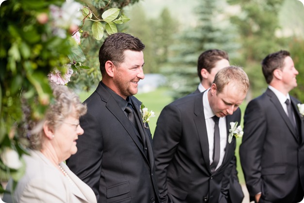 Armstrong-Okanagan-wedding_country-farm_46_by-Kevin-Trowbridge